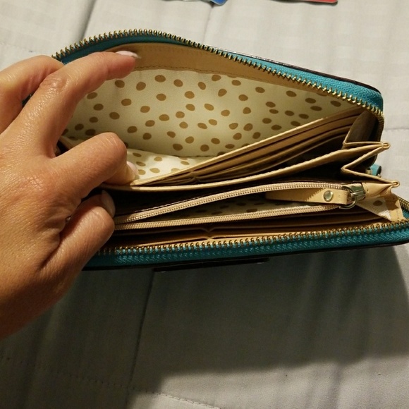 KATE SPADE LEATHER WALLET - Picture 7 of 8